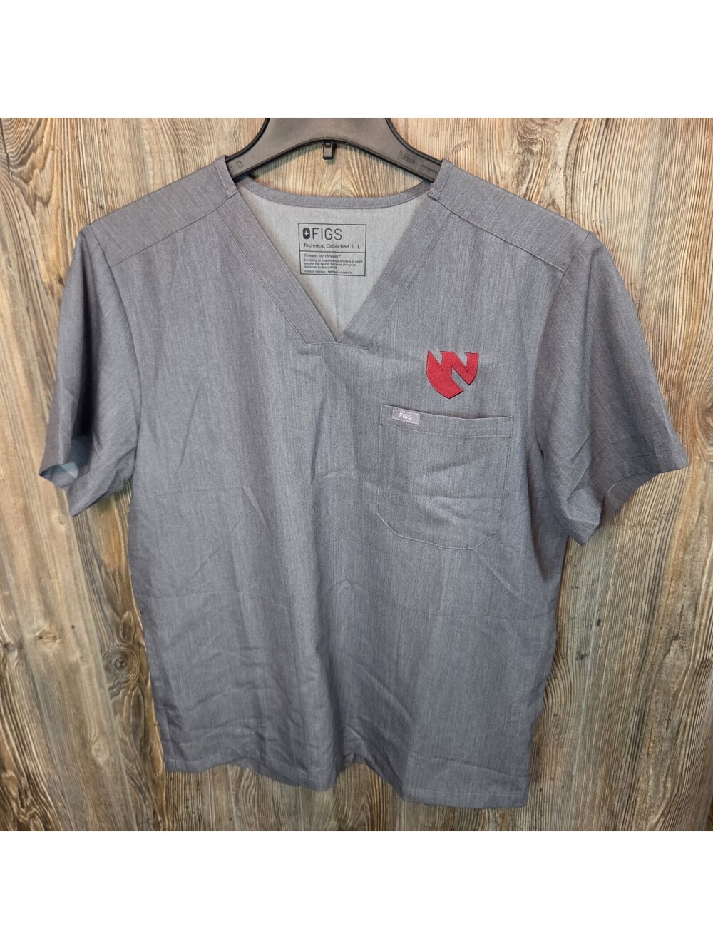 Figs Technical TM3000 Chisec Sz Lrg Gray Scrub Top UNMC Nebraska Medical Logo